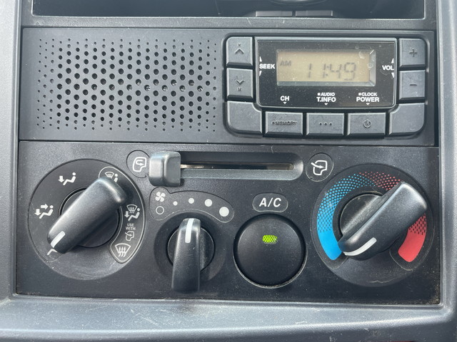 いすゞエルフクレーン3段小型（2t・3t）[写真36]