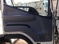 三菱ふそうキャンター平ボディ小型（2t・3t）[写真31]