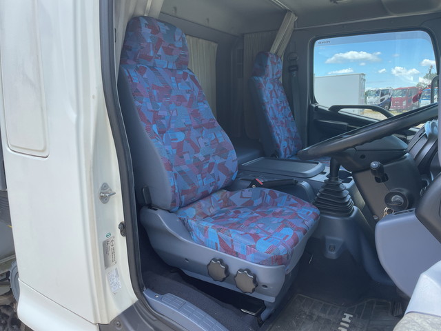 日野レンジャーアルミウイング中型（4t）[写真27]