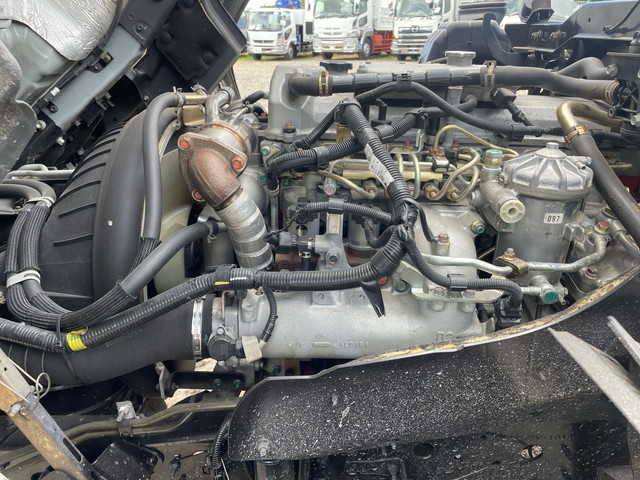 日野レンジャー汚泥吸引車中型（4t）[写真24]