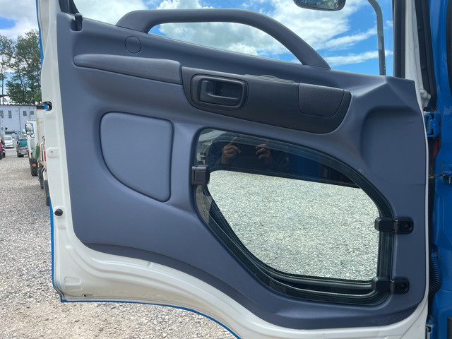 日野レンジャー汚泥吸引車中型（4t）[写真27]