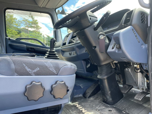 日野レンジャー汚泥吸引車中型（4t）[写真32]