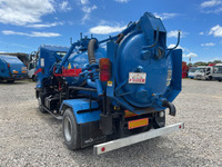 日野レンジャー汚泥吸引車中型（4t）[写真04]