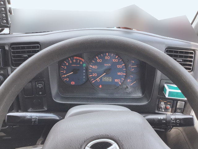 マツダタイタンダッシュアルミバン小型（2t・3t）[写真18]