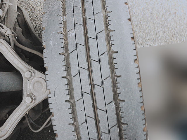 三菱ふそうキャンターパネルバン小型（2t・3t）[写真11]