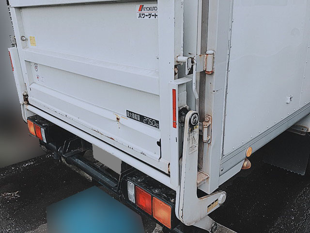 三菱ふそうキャンターパネルバン小型（2t・3t）[写真04]