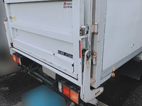 三菱ふそうキャンターパネルバン小型（2t・3t）[写真04]