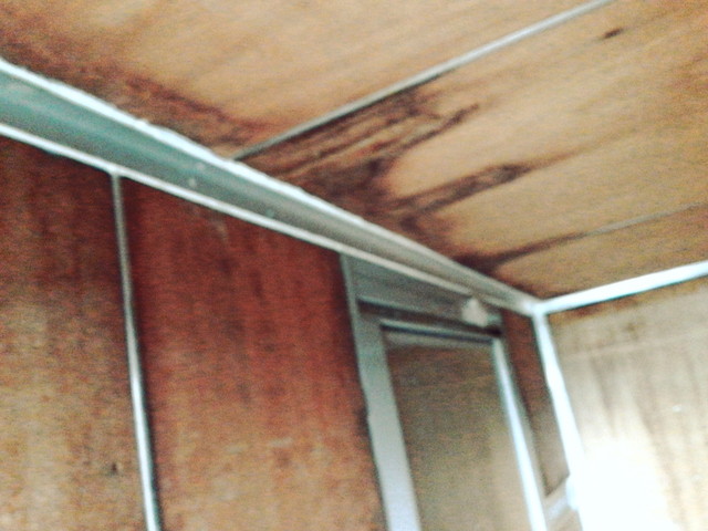 三菱ふそうキャンターパネルバン小型（2t・3t）[写真09]