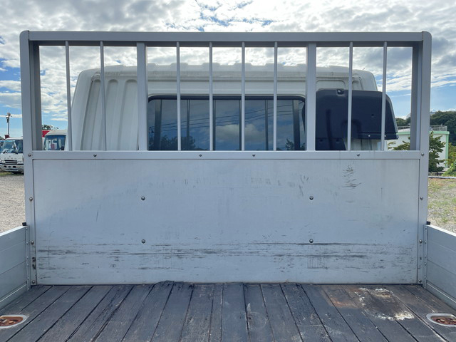 三菱ふそうファイターアルミブロック中型（4t）[写真13]