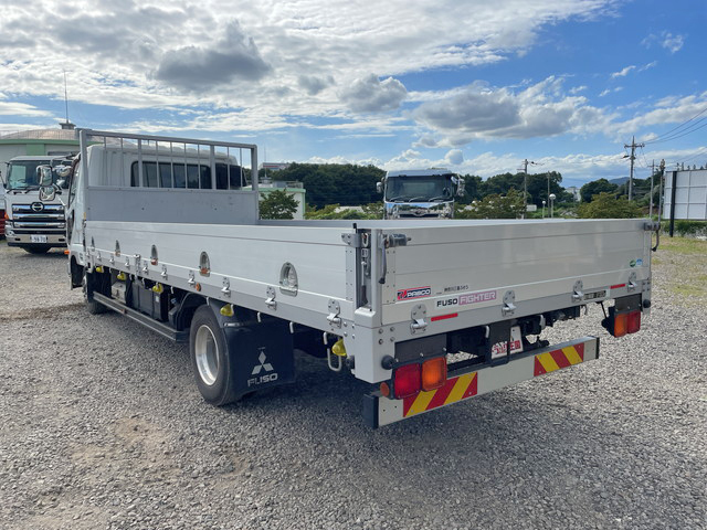 三菱ふそうファイターアルミブロック中型（4t）[写真04]