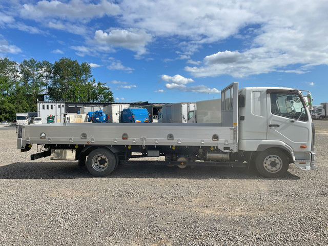 三菱ふそうファイターアルミブロック中型（4t）[写真07]