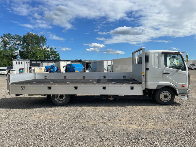 三菱ふそうファイターアルミブロック中型（4t）[写真08]