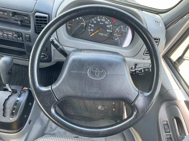 トヨタダイナ平ボディ小型（2t・3t）[写真33]