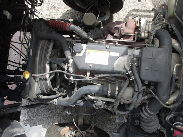 いすゞフォワードアルミウイング中型（4t）[写真13]