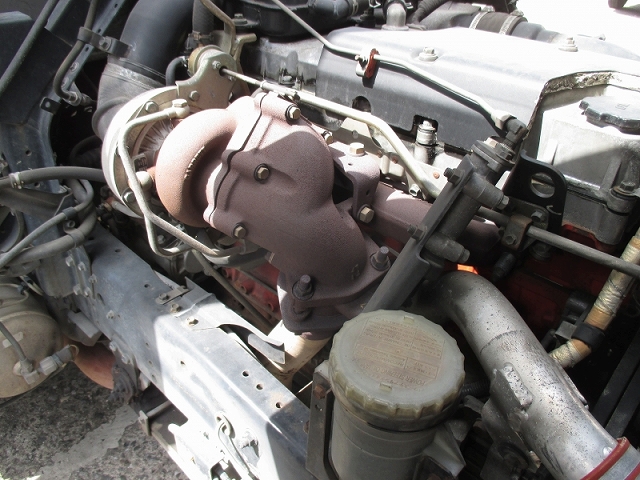 いすゞフォワードアルミウイング中型（4t）[写真14]