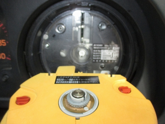 いすゞフォワードアルミウイング中型（4t）[写真32]