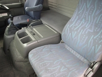 いすゞフォワードアルミウイング中型（4t）[写真36]