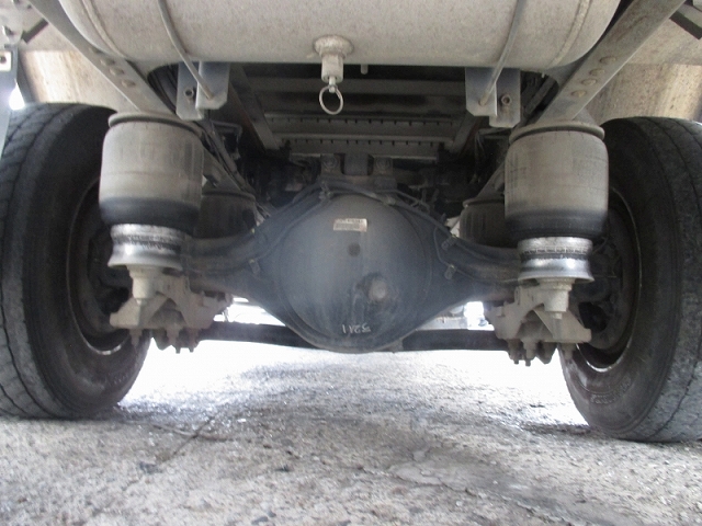 いすゞフォワードアルミウイング中型（4t）[写真38]