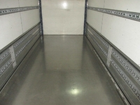 いすゞフォワードアルミウイング中型（4t）[写真07]