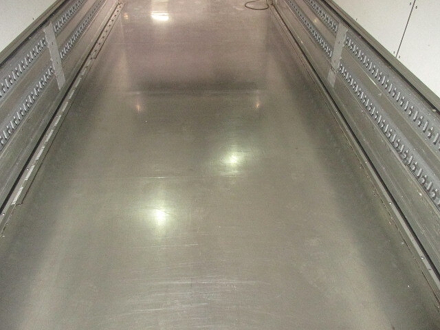 いすゞフォワードアルミウイング中型（4t）[写真09]