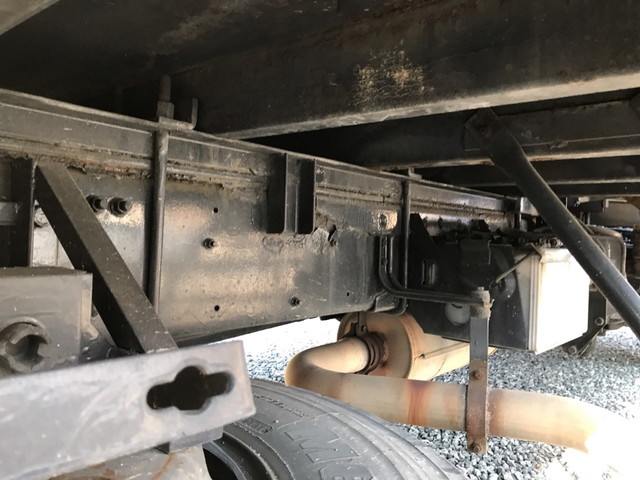 三菱ふそうファイターセルフクレーン3段増トン（6t・8t）[写真12]