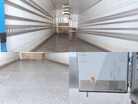 いすゞフォワード冷凍車（冷蔵車）中型（4t）[写真10]