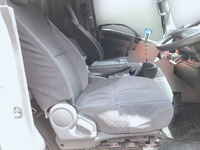 いすゞフォワード冷凍車（冷蔵車）中型（4t）[写真25]