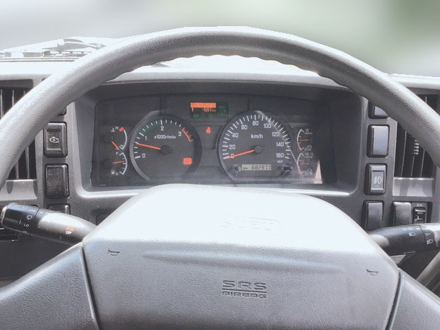 いすゞフォワード冷凍車（冷蔵車）中型（4t）[写真26]