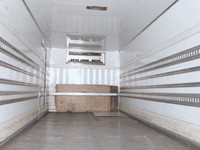 いすゞフォワード冷凍車（冷蔵車）中型（4t）[写真09]