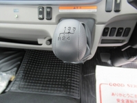 三菱ふそうキャンタークレーン4段小型（2t・3t）[写真12]