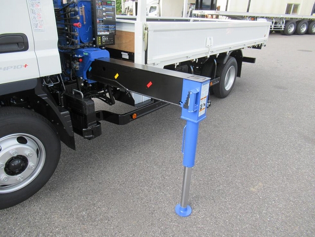 三菱ふそうキャンタークレーン4段小型（2t・3t）[写真18]