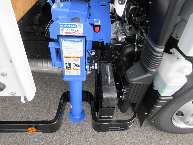 三菱ふそうキャンタークレーン4段小型（2t・3t）[写真19]