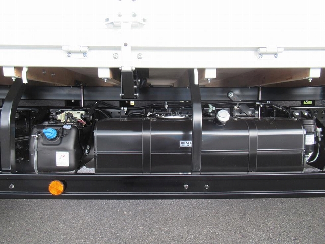 三菱ふそうキャンタークレーン4段小型（2t・3t）[写真32]