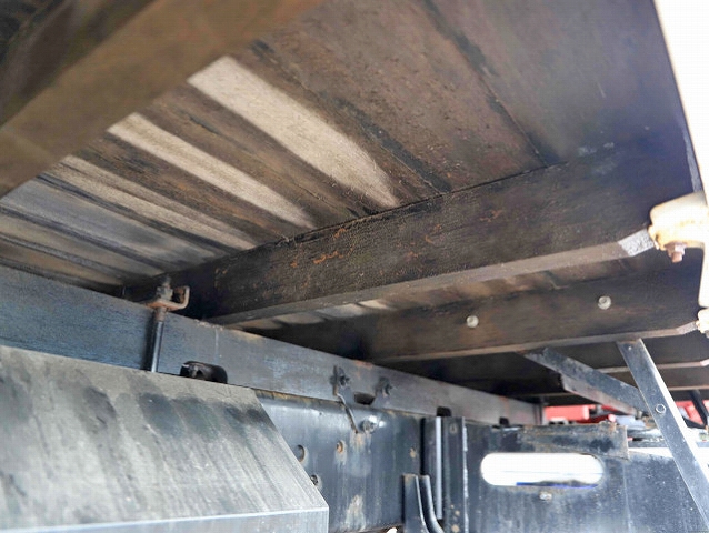 日野レンジャークレーン4段中型（4t）[写真03]