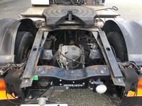 UDトラックスクオントレーラーヘッド（トラクターヘッド）大型（10t）[写真10]