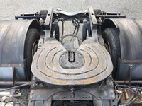 UDトラックスクオントレーラーヘッド（トラクターヘッド）大型（10t）[写真11]