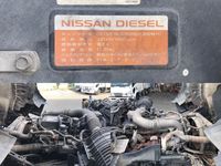 UDトラックスクオントレーラーヘッド（トラクターヘッド）大型（10t）[写真24]