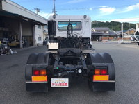 UDトラックスクオントレーラーヘッド（トラクターヘッド）大型（10t）[写真09]