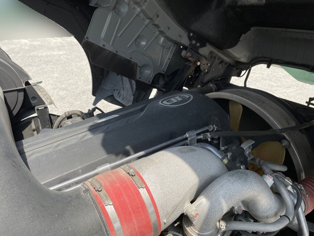 UDトラックスクオンアルミウイング大型（10t）[写真18]