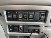 UDトラックスクオンアルミウイング大型（10t）[写真26]