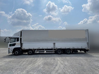 UDトラックスクオンアルミウイング大型（10t）[写真04]