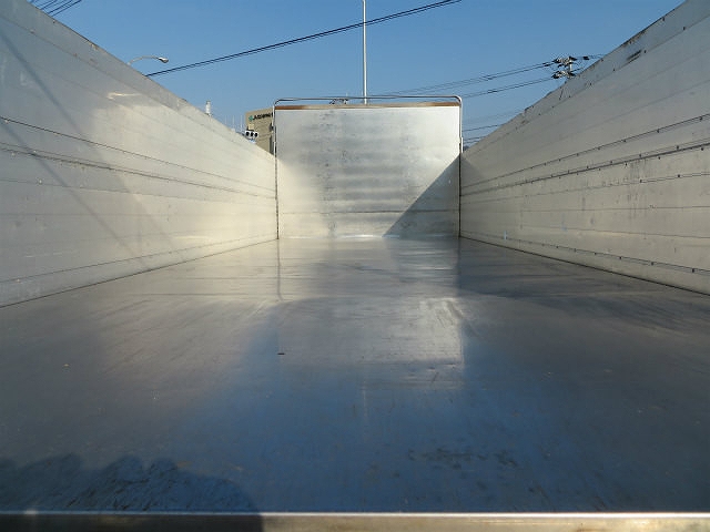 三菱ふそうファイターアルミブロック増トン（6t・8t）[写真20]