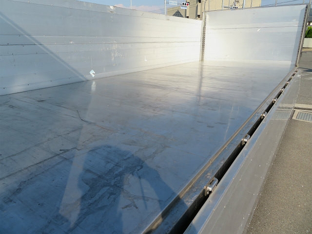 三菱ふそうファイターアルミブロック増トン（6t・8t）[写真25]