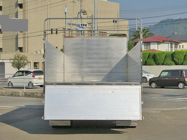 三菱ふそうファイターアルミブロック増トン（6t・8t）[写真08]