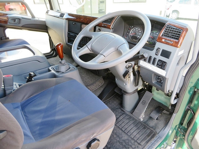 三菱ふそうファイターアルミブロック増トン（6t・8t）[写真09]