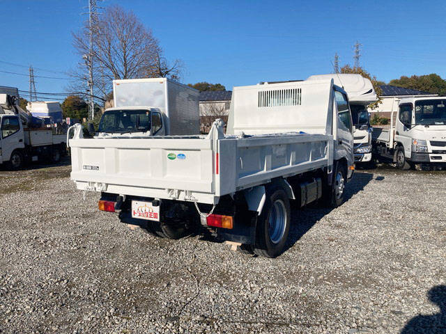 日野デュトロダンプ小型（2t・3t）[写真03]