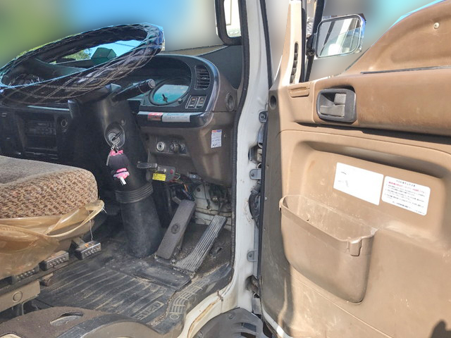 いすゞフォワードクレーン5段中型（4t）[写真16]