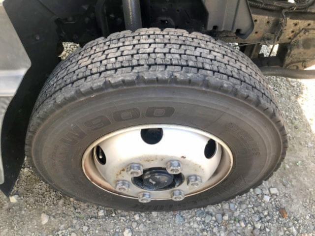 三菱ふそうキャンター冷凍車（冷蔵車）小型（2t・3t）[写真21]