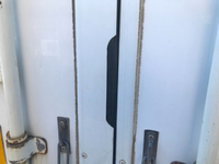 三菱ふそうキャンター冷凍車（冷蔵車）小型（2t・3t）[写真06]