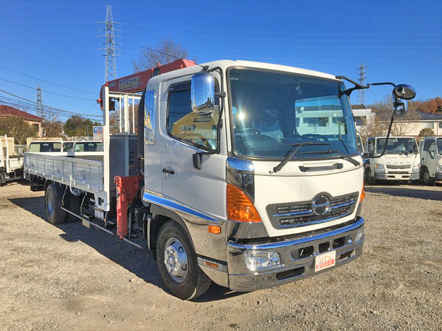 日野レンジャーユニック4段中型（4t）[写真03]